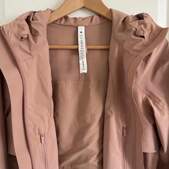 Lululemon Athletica Rain Rebel Pink Clay Jacket - Picture 7 of 12